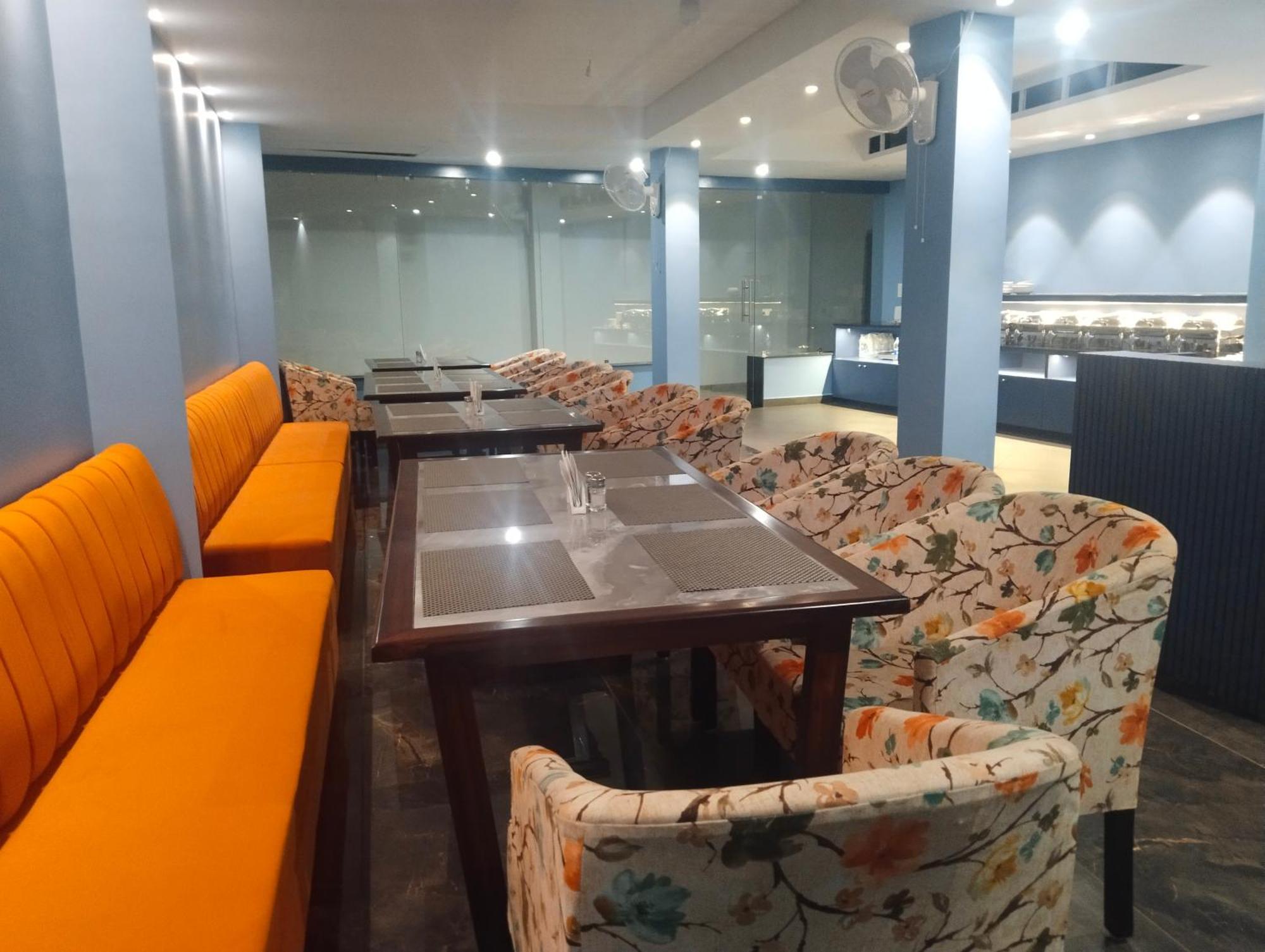 Hotel Dolly Siliguri Exteriér fotografie